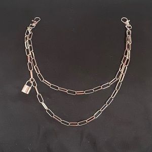 Pants chain with decoration lock